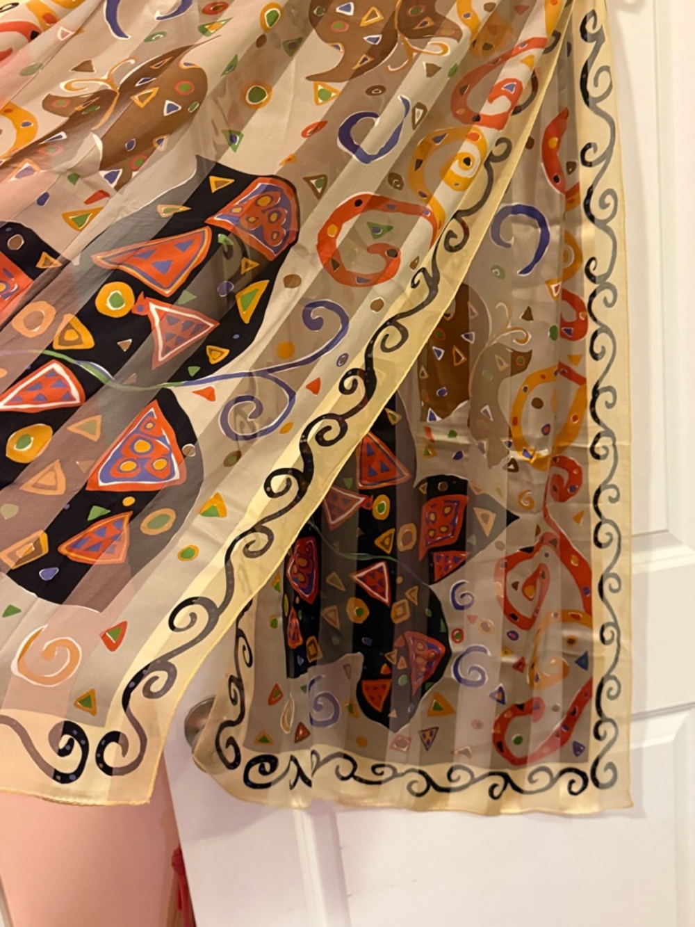 Beautiful YSL 100% silk scarf - Picture 3 of 6